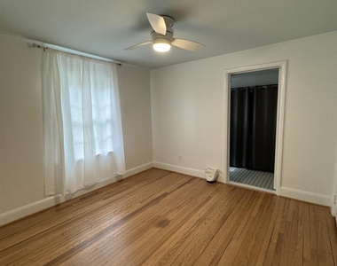 1009 Canterbury Road - Photo Thumbnail 7