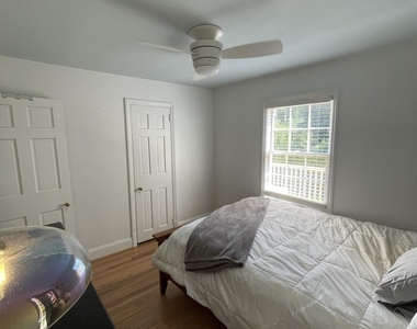 1009 Canterbury Road - Photo Thumbnail 6