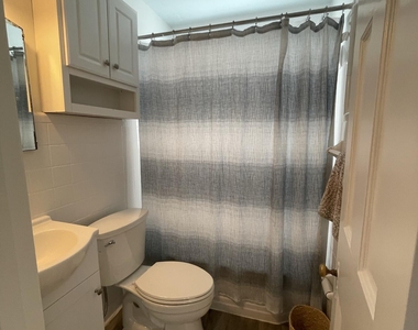 1009 Canterbury Road - Photo Thumbnail 10