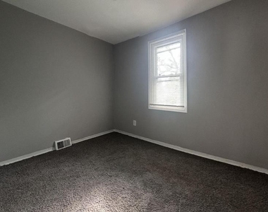 22 Conestoga Street - Photo Thumbnail 8