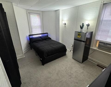 1716 W Erie Avenue - Photo Thumbnail 1