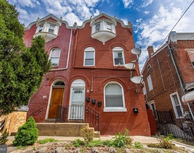 1633 Wakeling Street - Photo Thumbnail 1