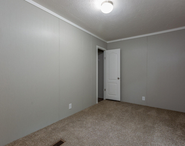 120 Nancy Lane - Photo Thumbnail 15