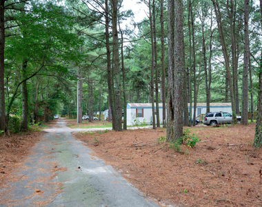 120 Nancy Lane - Photo Thumbnail 3