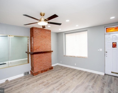 2465 N Garnet Street - Photo Thumbnail 8