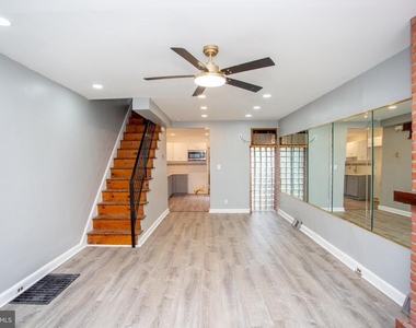 2465 N Garnet Street - Photo Thumbnail 11