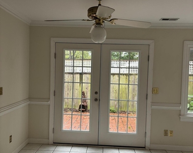 404 W Harnett Street - Photo Thumbnail 2