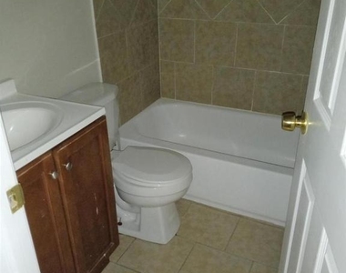 1300 N 5th Street - Photo Thumbnail 2