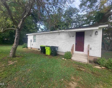 309 W Martin Street - Photo Thumbnail 1