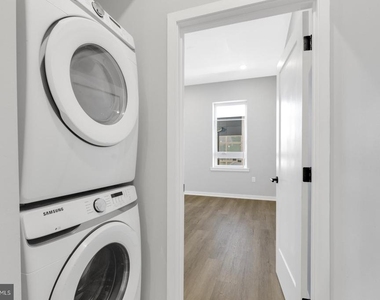 919 N 15th Street - Photo Thumbnail 16
