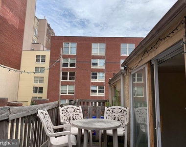 1209 Locust Street - Photo Thumbnail 15