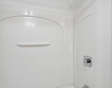 1563 E Hewson Street - Photo Thumbnail 11