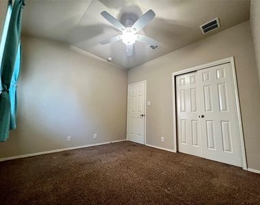 309 Riverine Way - Photo Thumbnail 17