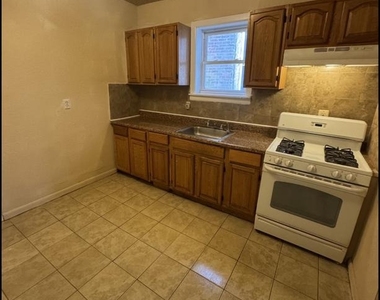 278 E Montana Street - Photo Thumbnail 5