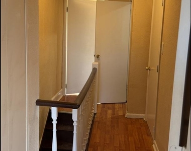 278 E Montana Street - Photo Thumbnail 10