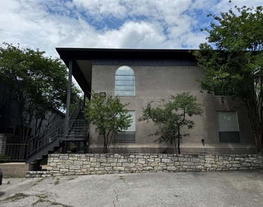 304 E 34th St - Photo Thumbnail 15