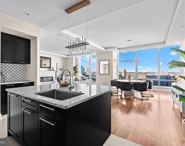 1414 S Penn Square - Photo Thumbnail 10