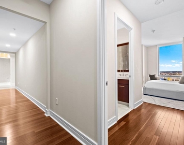 1414 S Penn Square - Photo Thumbnail 32