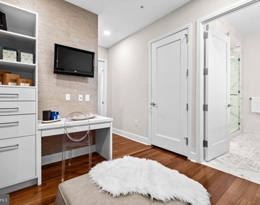 1414 S Penn Square - Photo Thumbnail 22