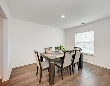 132 Maywood Ln - Photo Thumbnail 6