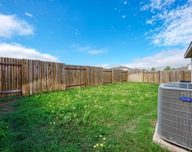132 Maywood Ln - Photo Thumbnail 33