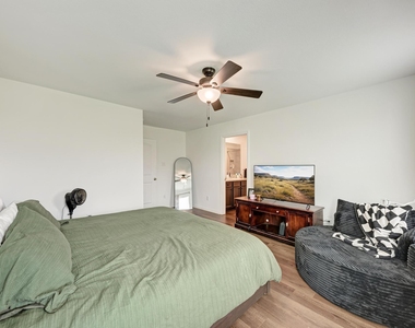 132 Maywood Ln - Photo Thumbnail 20