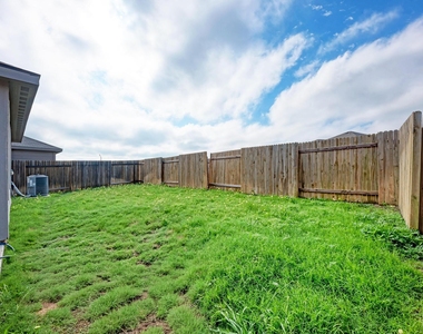 132 Maywood Ln - Photo Thumbnail 30