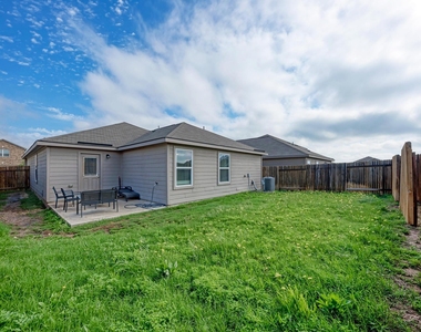 132 Maywood Ln - Photo Thumbnail 31