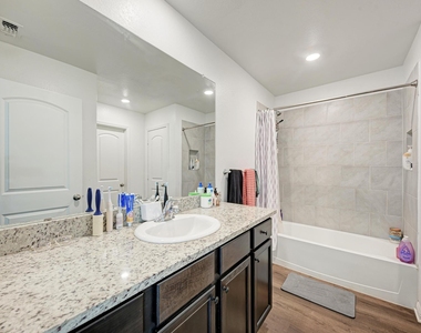 132 Maywood Ln - Photo Thumbnail 21