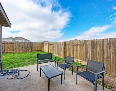 132 Maywood Ln - Photo Thumbnail 29
