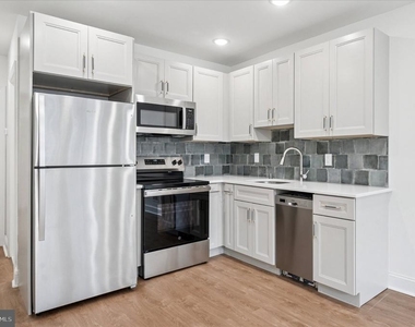 2534 S 61st Street - Photo Thumbnail 5