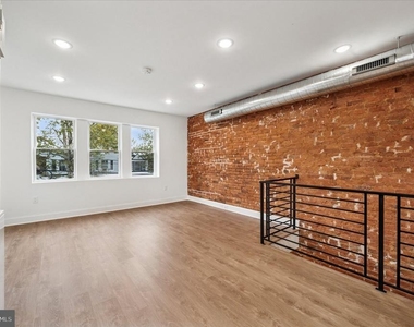 2534 S 61st Street - Photo Thumbnail 21