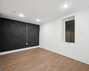 2534 S 61st Street - Photo Thumbnail 15