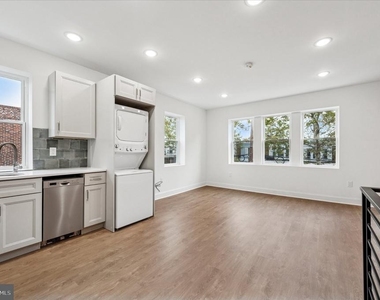2534 S 61st Street - Photo Thumbnail 20