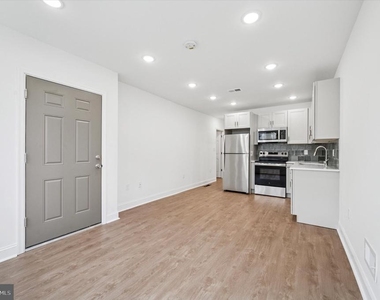 2534 S 61st Street - Photo Thumbnail 2