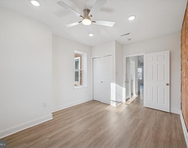 5644 Blakemore Street - Photo Thumbnail 3