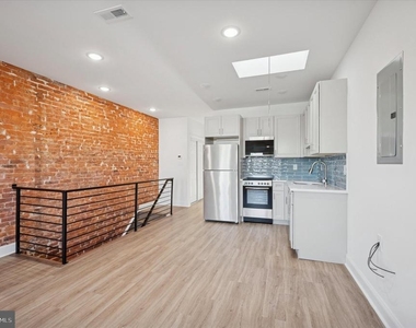 5644 Blakemore Street - Photo Thumbnail 2