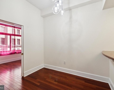 1500 Chestnut Street - Photo Thumbnail 7