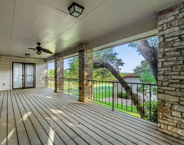 208 Crescent Blf - Photo Thumbnail 17