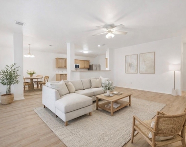 1611 Sunnycrest Cir - Photo Thumbnail 3