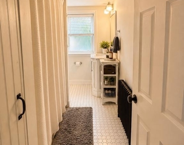 22 Balligomingo Road - Photo Thumbnail 17