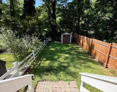 22 Balligomingo Road - Photo Thumbnail 23
