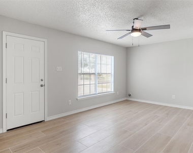 108 Gm Ln - Photo Thumbnail 3
