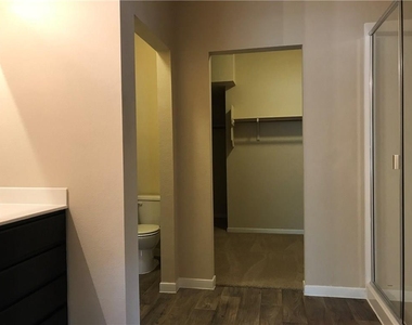 3201 Ortman Dr - Photo Thumbnail 11