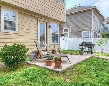 1716 Lost Maples Loop - Photo Thumbnail 6