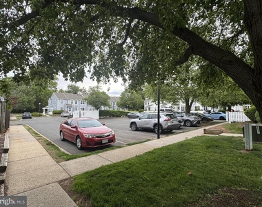 35 Almond Drive - Photo Thumbnail 17