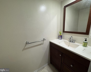 35 Almond Drive - Photo Thumbnail 6