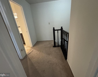 35 Almond Drive - Photo Thumbnail 13