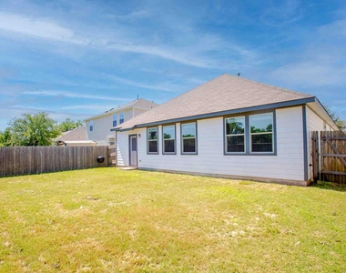 11724 Saddle Rock Dr - Photo Thumbnail 25