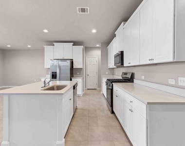 11724 Saddle Rock Dr - Photo Thumbnail 10